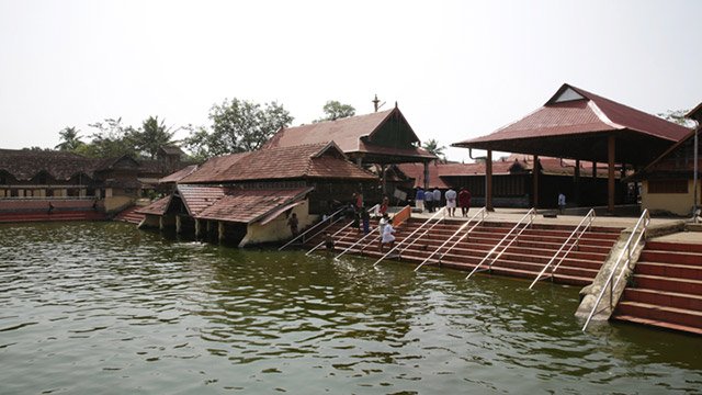 Ambalappuzha Sri Krishna Temple - Top 10 Places to visit in Alleppey
